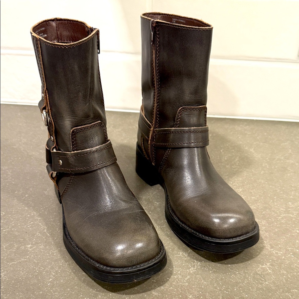 Gorgeous Steve Madden Moto Boots! Size 8. EUC. Deep brownish grey hues.